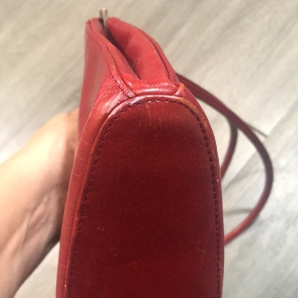 Hobo Red Leather Top Handles Shoulder Bag - Picture 10 of 13
